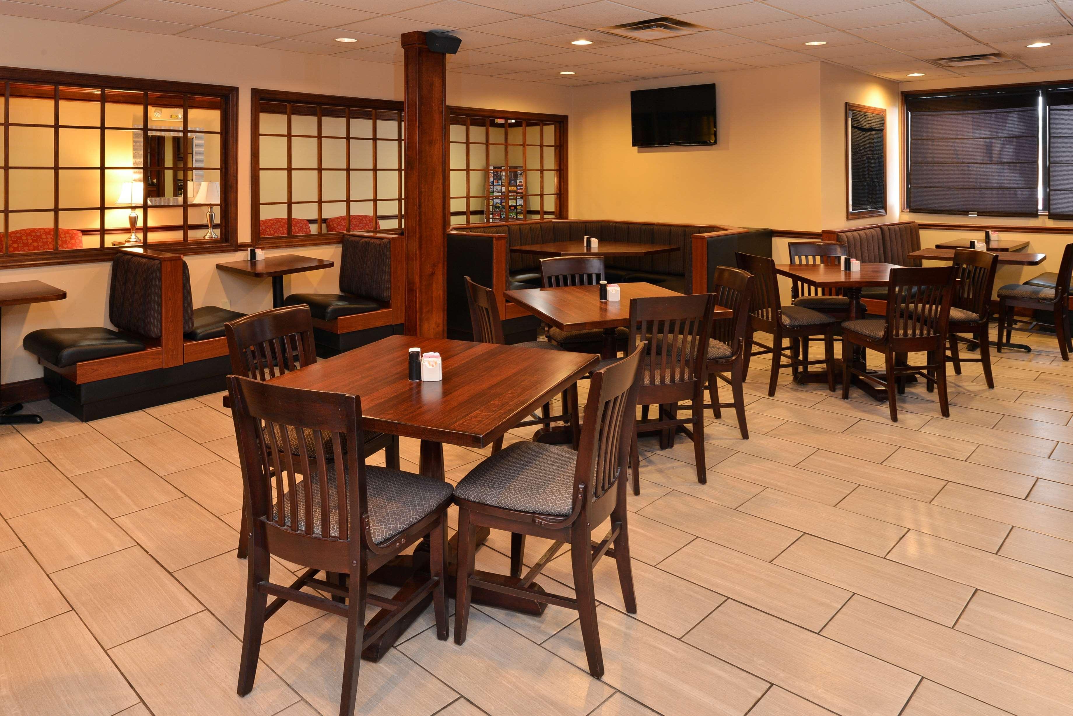 Best Western Louisville East Inn & Suites Luaran gambar