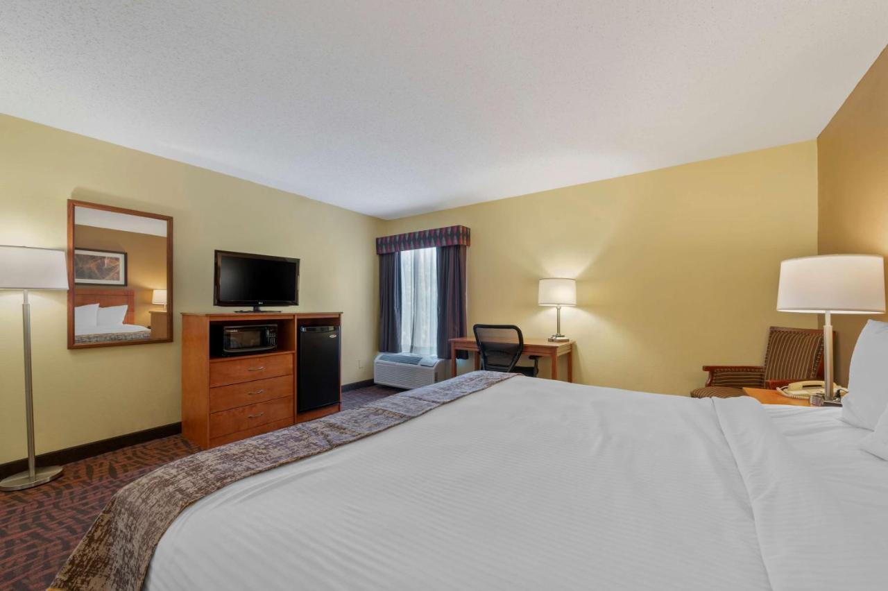 Best Western Louisville East Inn & Suites Luaran gambar