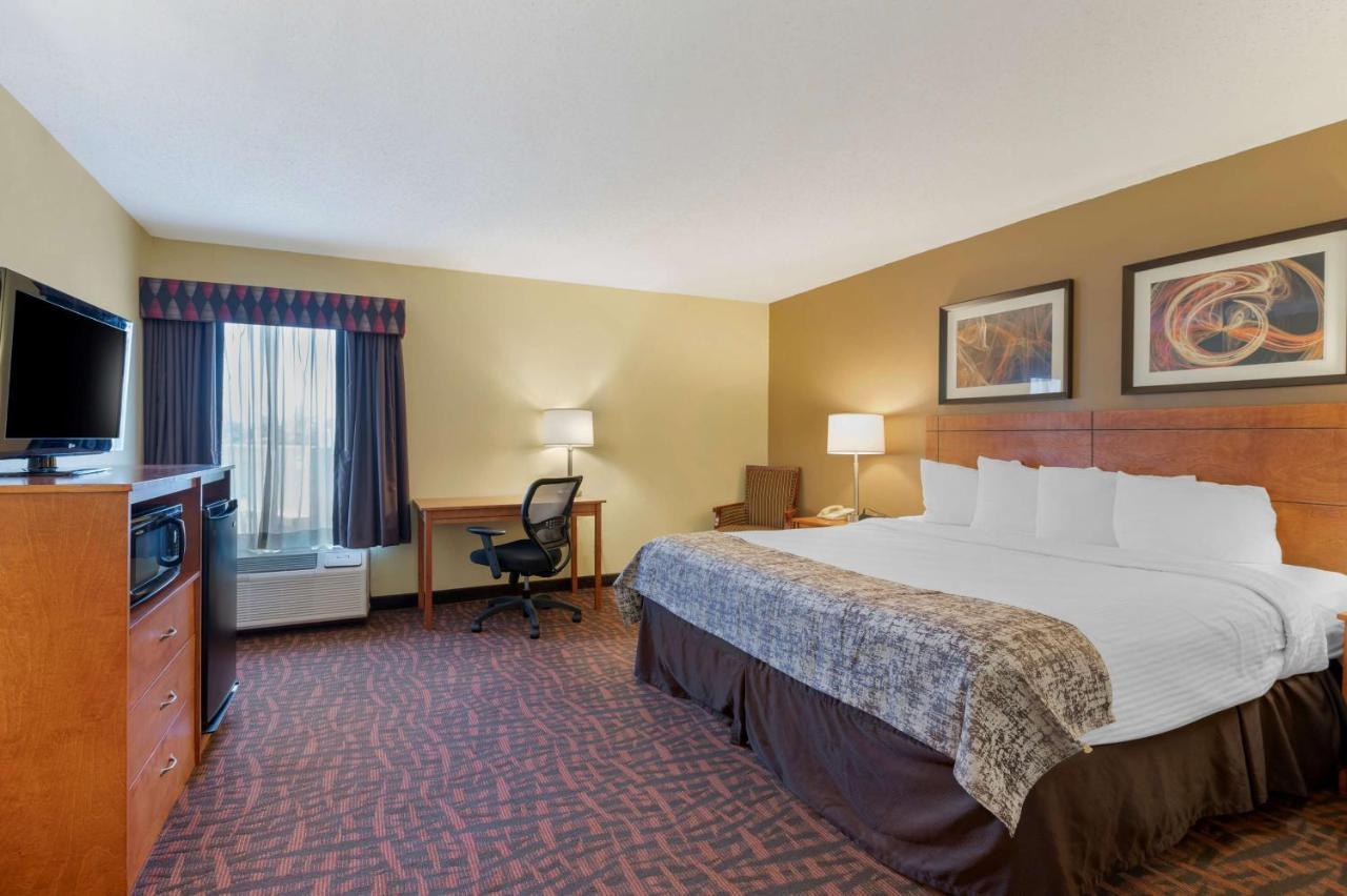 Best Western Louisville East Inn & Suites Luaran gambar