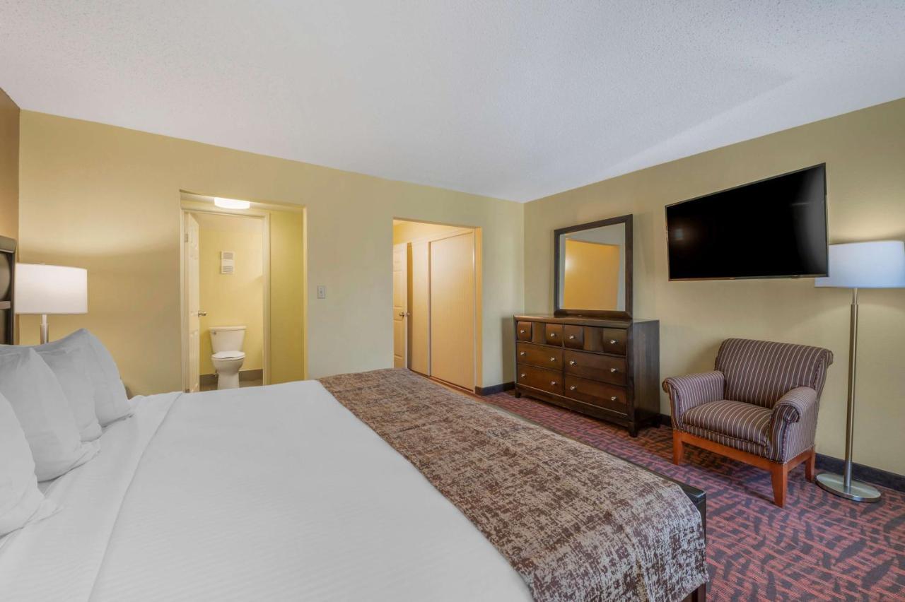 Best Western Louisville East Inn & Suites Luaran gambar
