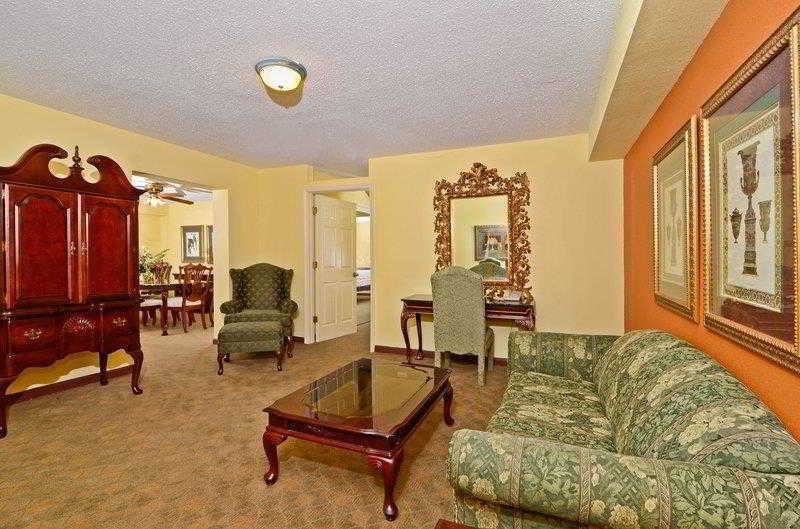 Best Western Louisville East Inn & Suites Luaran gambar