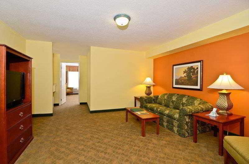 Best Western Louisville East Inn & Suites Luaran gambar